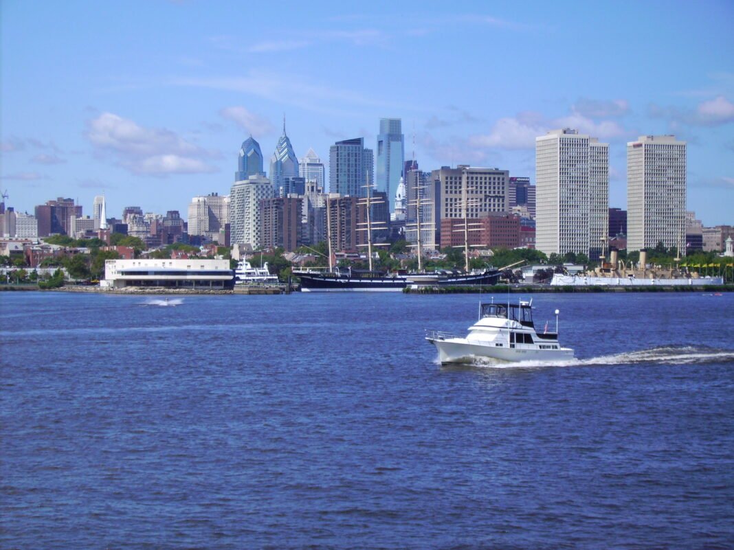 Moving to Pennsylvania in 2026: Complete Relocation Guide Philadelphia Pennsylvania city skyline USA relocation guide 2026