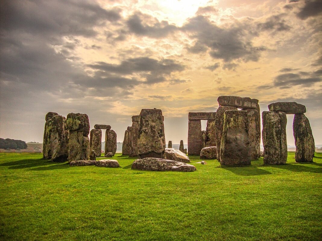 UK History and Culture: Understanding Britain’s Past to Appreciate Its Present Stonehenge prehistoric monument in Wiltshire England UNESCO World Heritage Site