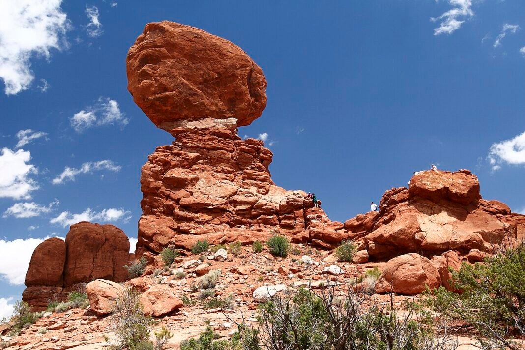Outdoor Activities in Utah 2026: Ski the Greatest Snow, Hike the Red Rock Arches National Park Utah outdoor 2026