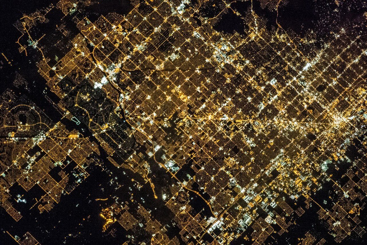 Moving to Arizona in 2026: The Complete Relocation Guide Phoenix Arizona urban city moving relocation