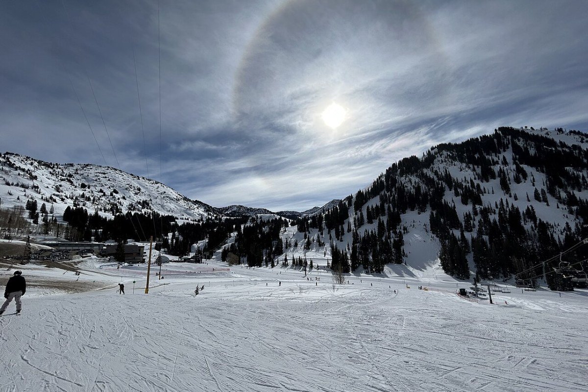 Moving to Utah in 2026: Complete Relocation Guide Alta Ski Area Utah Wasatch Mountains deep powder snow winter skiing