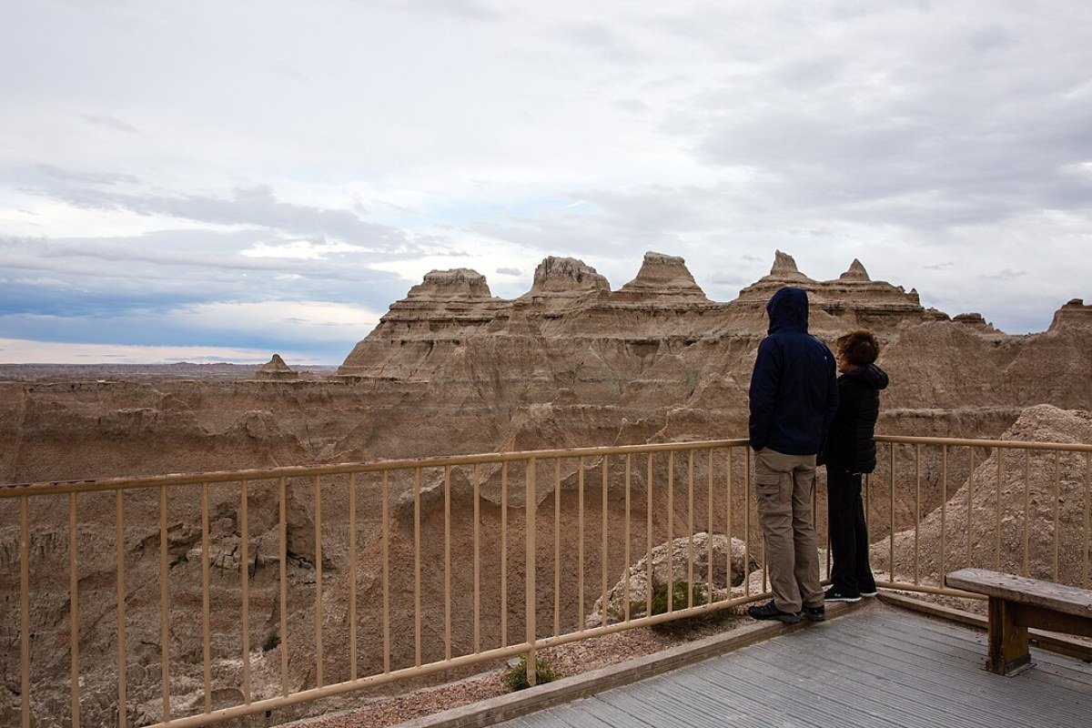 Outdoor Activities in South Dakota 2026: Badlands, Black Hills, and Prairie Wilderness Badlands National Park South Dakota buttes and spires eroded landscape