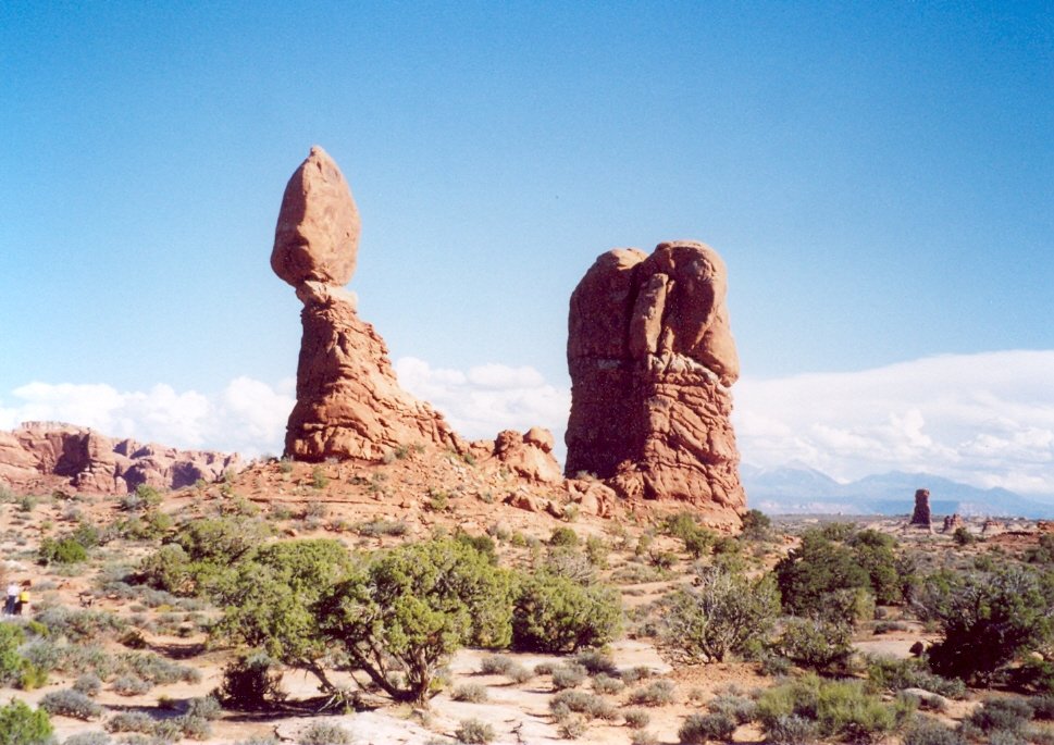 Outdoor Activities in Utah 2026: Ski the Greatest Snow, Hike the Red Rock Balanced Rock Arches National Park Utah red sandstone formation La Sal Mountains