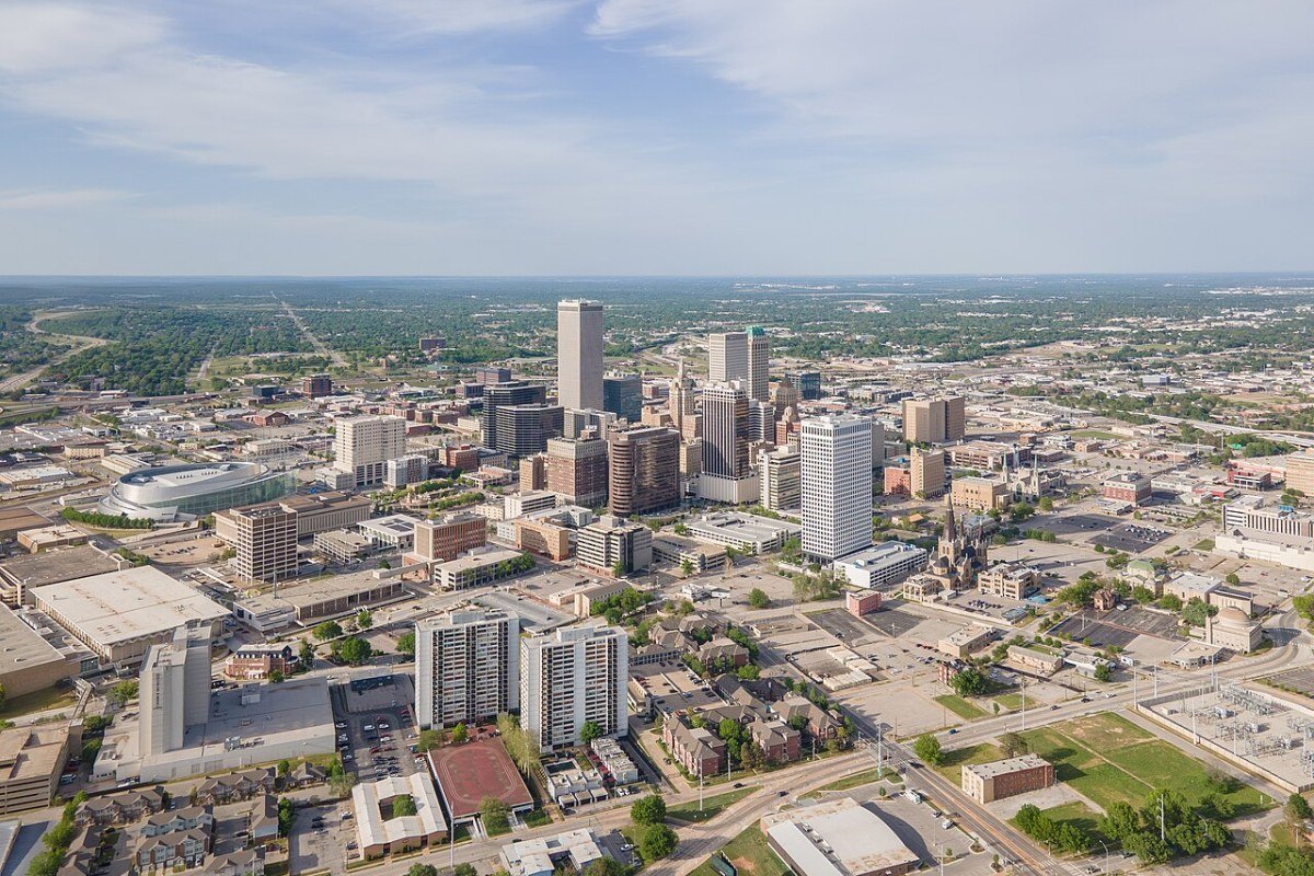 Best Places to Live in Oklahoma 2026: OKC, Tulsa, and the Hidden Gems Tulsa Oklahoma skyline aerial view Arkansas River city center
