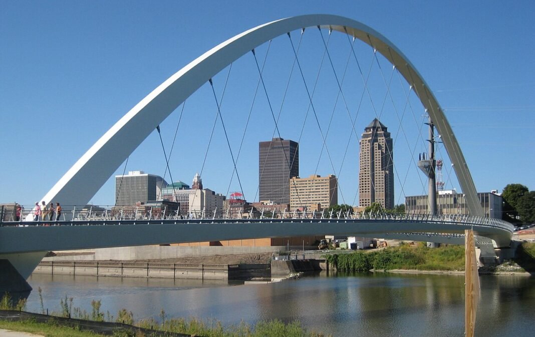 Best Places to Live in Iowa 2026: City-by-City Guide Downtown Des Moines Iowa skyline winter morning city view best places to live 2026