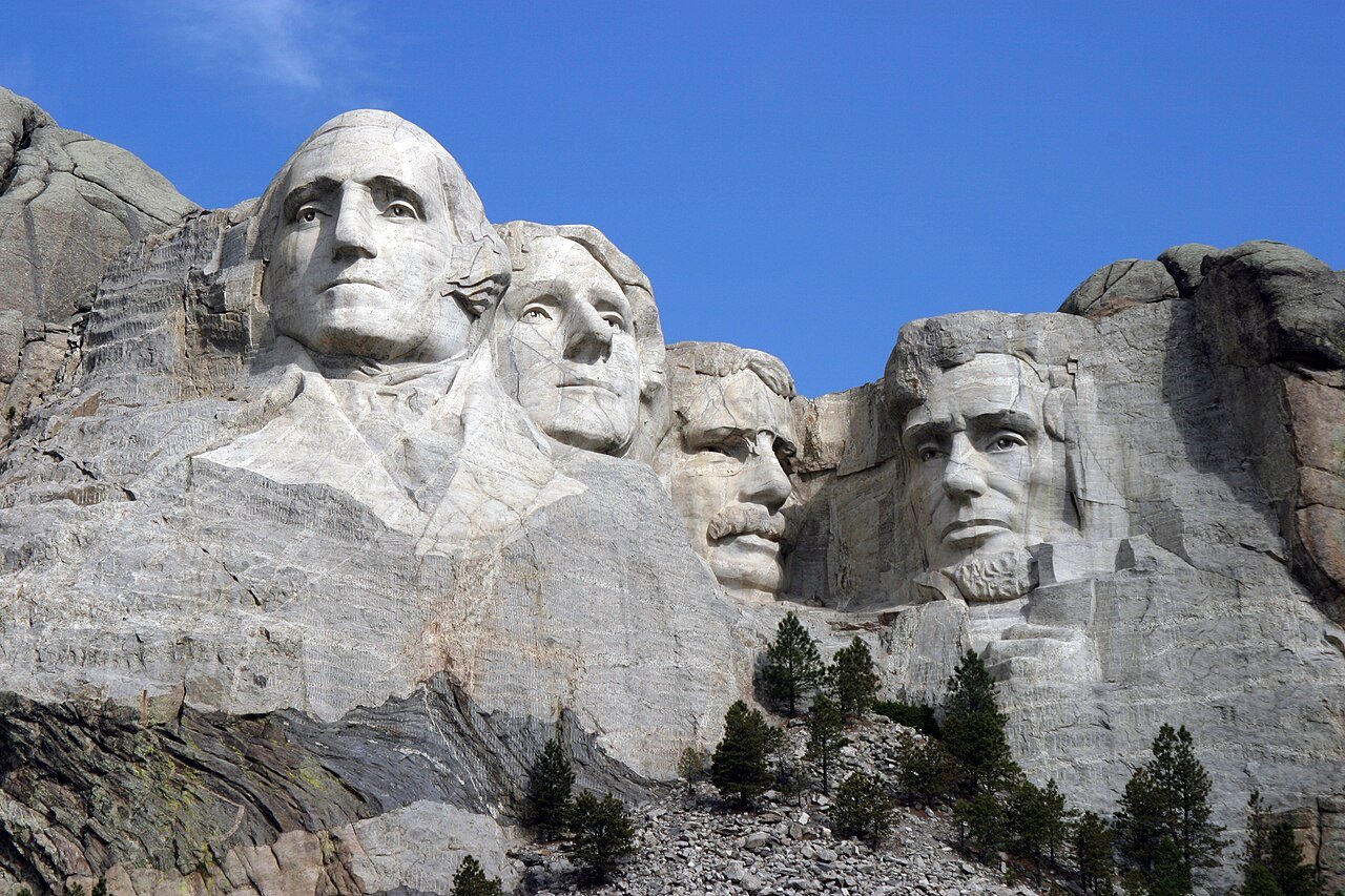 Mount Rushmore National Memorial South Dakota Black Hills presidential sculpture Washington Jefferson Roosevelt Lincoln