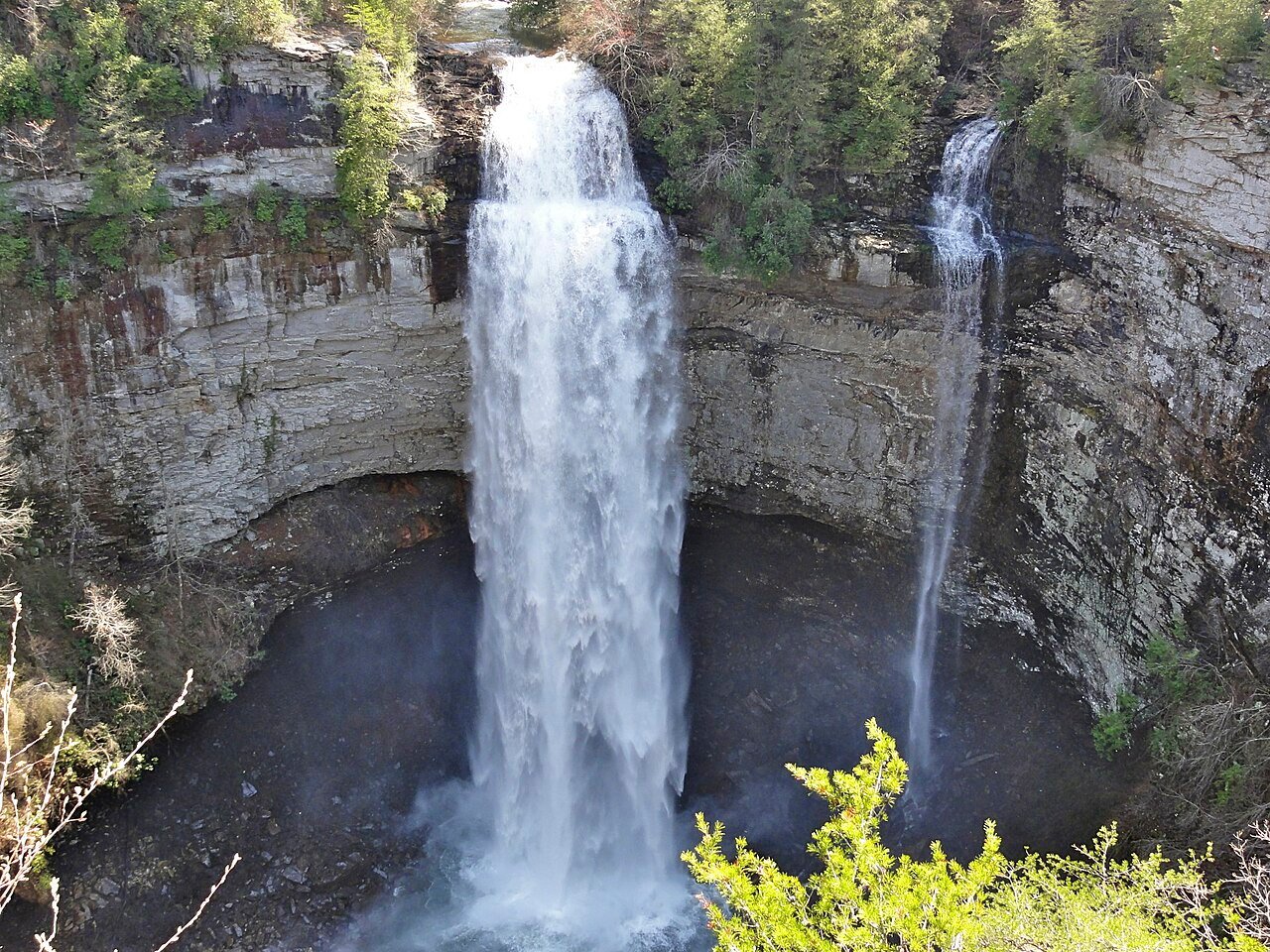 Fall Creek Falls Tennessee state park waterfall tallest east Mississippi plunge pool hiking