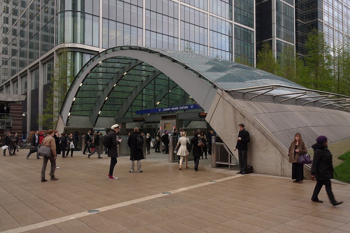 Budget Travel in the UK: See Britain Without Spending a Fortune Canary Wharf London Underground station modern architecture budget travel UK commute