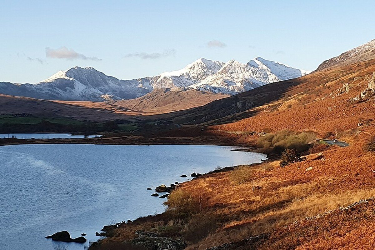 Wales Travel Guide: Dragon Country, Castles, and Stunning Coastline Snowdon Horseshoe ridge mountain Wales UK highest peak dramatic landscape travel guide