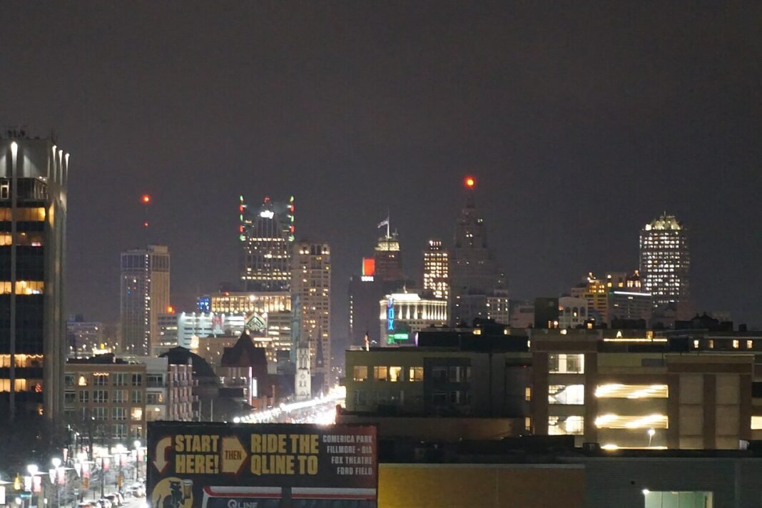 Michigan Travel Guide 2026: Detroit, Sleeping Bear Dunes, and the Upper Peninsula Detroit downtown skyline, Michigan December 2018
