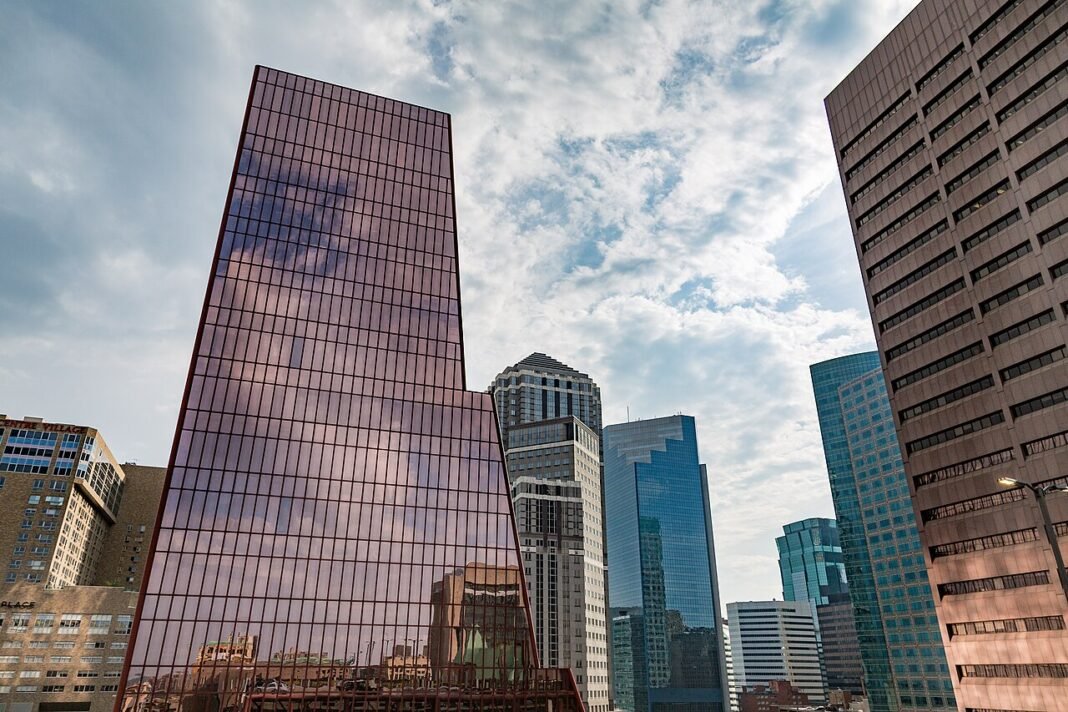 Minnesota Travel Guide 2026: Minneapolis, the Boundary Waters, and the North Shore Downtown Minneapolis skyline, Minnesota
