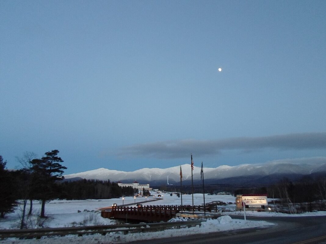 Best Places to Live in New Hampshire 2026: From Portsmouth to the White Mountains Omni Mount Washington Resort with White Mountains, New Hampshire