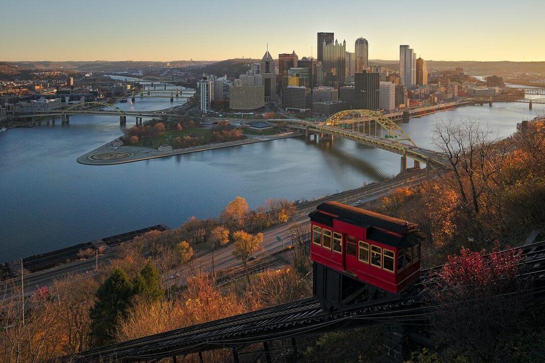 Best Places to Live in Pennsylvania 2026: Philadelphia, Pittsburgh, and the Keystone State’s Hidden Gems Downtown Pittsburgh Pennsylvania skyline viewed from the Duquesne Incline in the morning