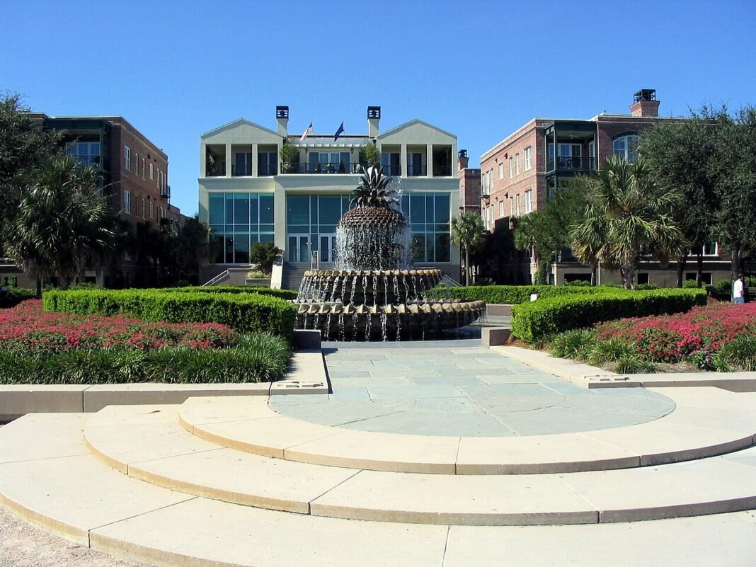 South Carolina Travel Guide 2026: Charleston, Myrtle Beach, and Beyond Pineapple fountain at Charleston Waterfront Park, South Carolina