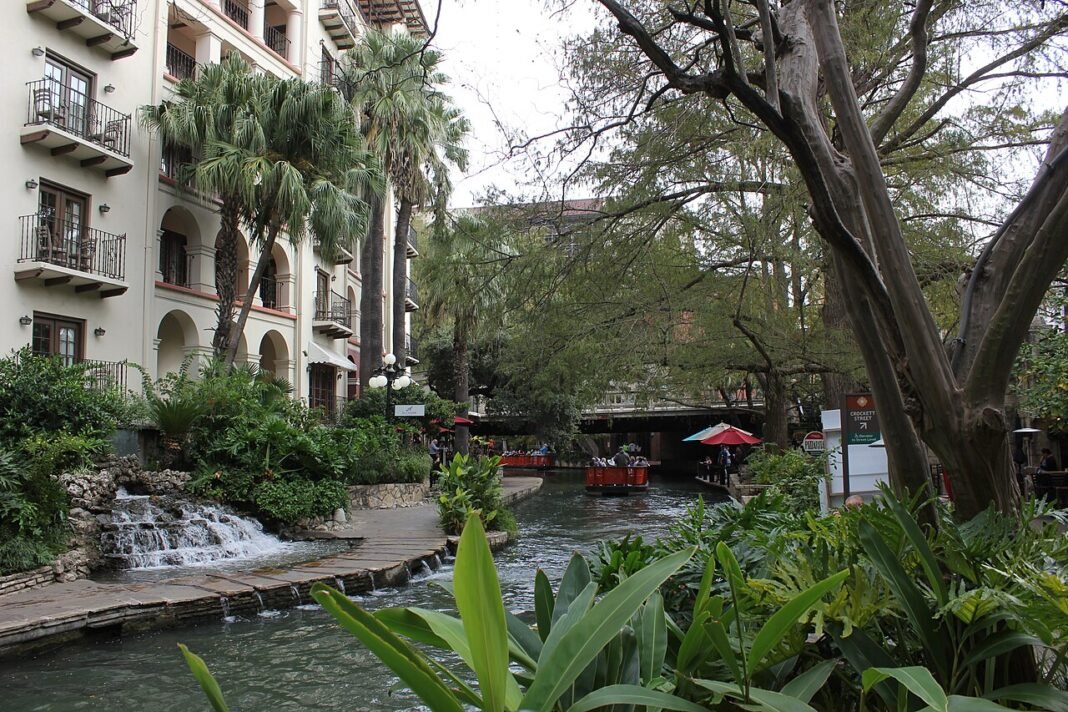 Best Places to Live in Texas 2026: Austin, Dallas, Houston, San Antonio San Antonio River Walk waterfront, Texas