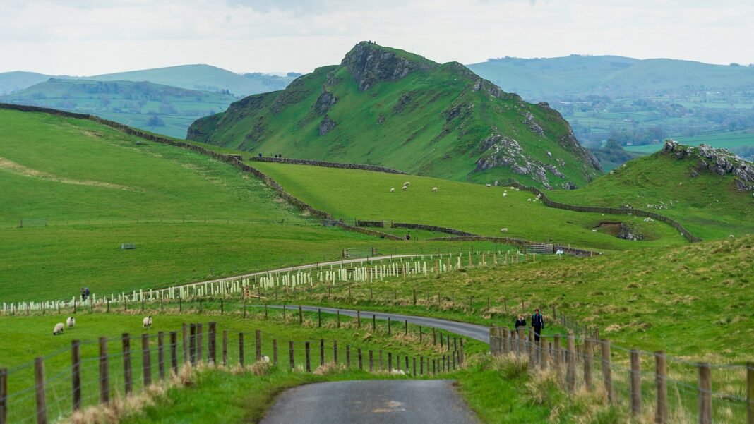 England Outdoor Guide 2026: National Parks, Coastal Paths, and the Best of English Nature Chrome Hill and pastoral landscapes of the Peak District National Park, England