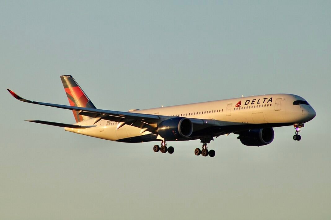 How to Find Cheap Flights: A Practical Guide to Booking Smarter Delta A350 commercial aircraft landing at Atlanta airport