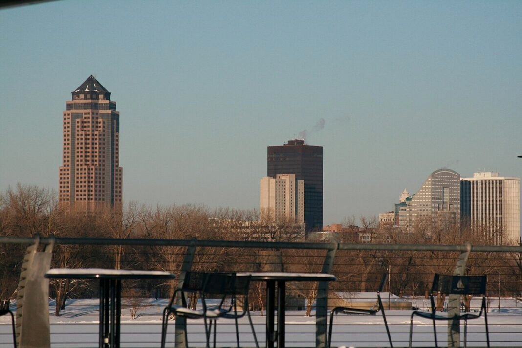 Iowa Travel Guide 2026: The Surprising Depth of America’s Heartland Downtown Des Moines skyline, Iowa