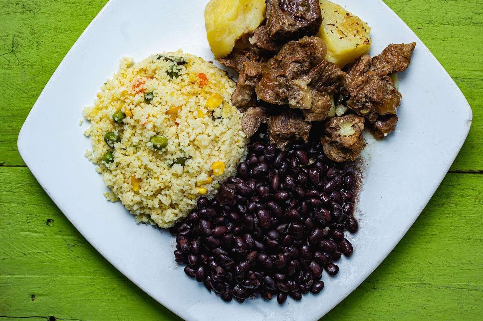 Nos Casa Cafe Cape Verdean dishes in Roxbury